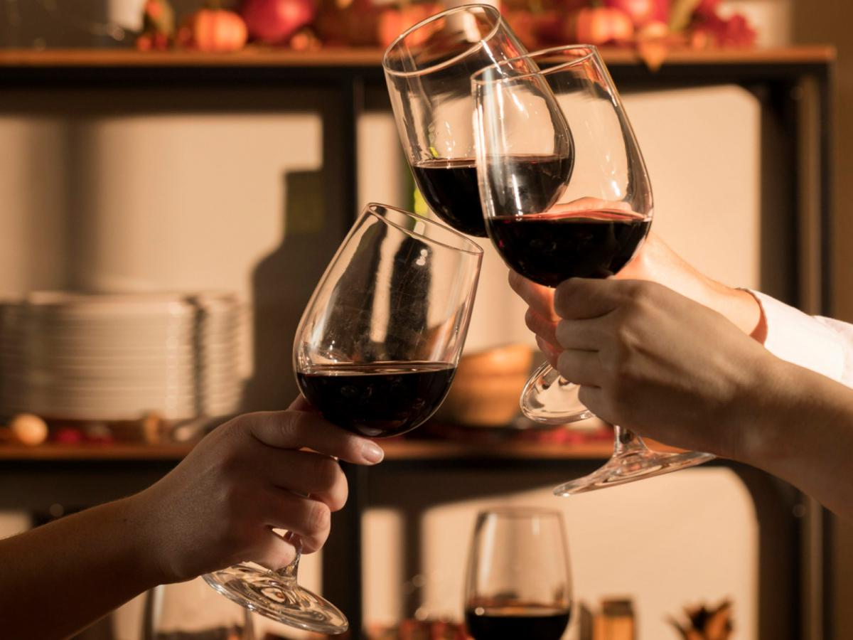 Nutritionist reveals the benefits of red wine for blood vessels and blood