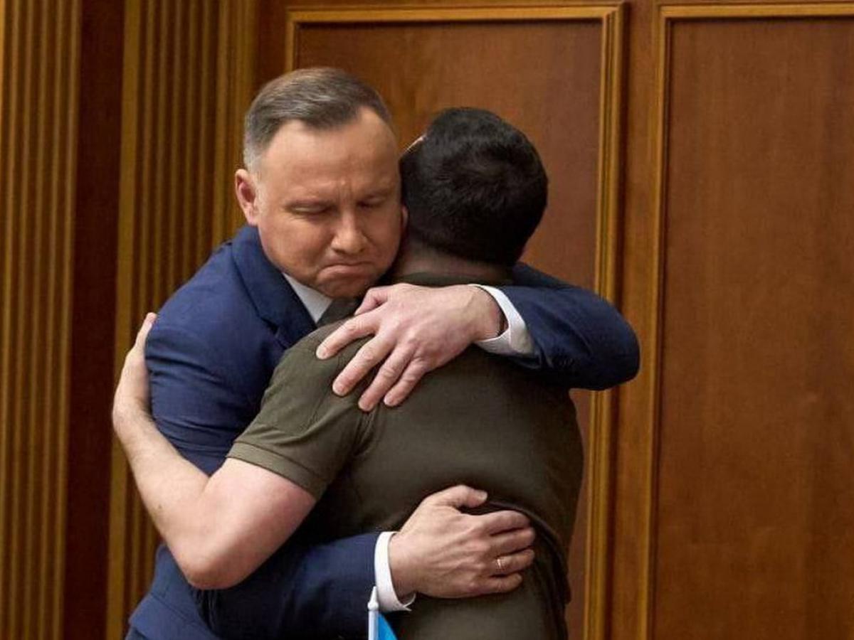Andrzej Duda compared Ukraine to a drowning man who grabs at everything