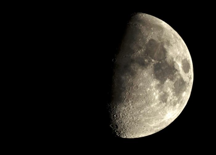 Scientists have found a new reason for the appearance of water on the Moon
