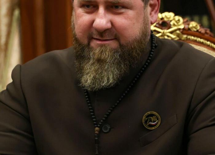 Kadyrov dissuaded those who were sure of his illness, advising them to walk more in the fresh air