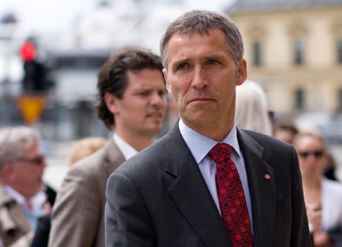 NATO chief Stoltenberg called on the West to prepare for a protracted conflict in Ukraine